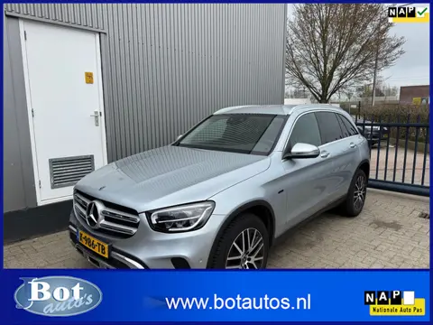 Mercedes-Benz GLC-klasse 300e 4MATIC Business Solution Luxury ECC / CRUISE / CAMERA / NAVI / LEDER /