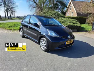 Toyota Aygo 1.0-12V + 5 deurs Airco (bj 2008)