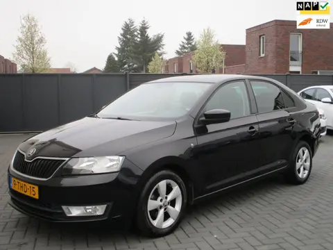 Skoda Rapid 1.2 TSI Greentech Ambition Businessline NAVI !!