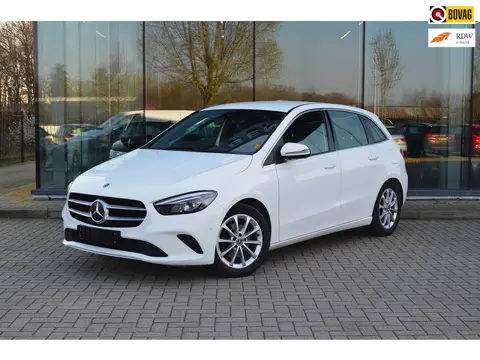 Mercedes-Benz B-klasse 200 Advantage | Automaat | Trekhaak | Leder | Navi | Camera | Elek. achterkle
