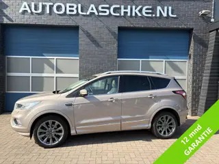 Ford Kuga 1.5 EcoBoost Vignale, pano, trekhaak,leder