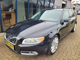 Volvo V70 2.5FT R-Design 230PK LEER / XENON / PDC / ECC