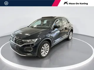Volkswagen T-Roc 1.5 TSI 150pk DSG Sport · Panoramadak · Camera · Keyless · Apple/Android Car Play ·