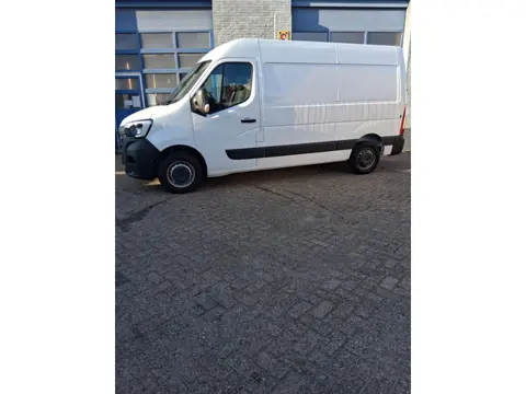 Renault Master T35 2.3 dCi 135 L2H2 Work Edition