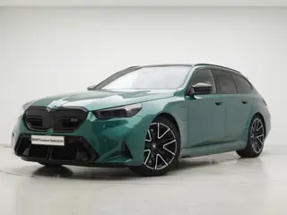 BMW 5 Serie Touring M5 | CoPilot | Trekhaak | Ventilatie | Bowers & Wilkins Surround Sound System | 