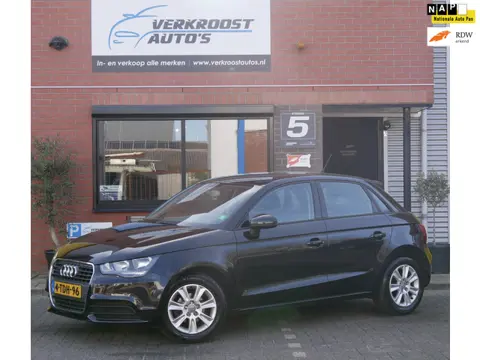 Audi A1 Sportback 1.2 TFSI Attraction Pro Line Business. navi. airco.