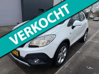Opel Mokka 1.6 Cosmo/APK //AIRCO/NAVIGATIE/ 2 SLEUTELS / BOEKJES/TREKHAAK/ NETTE AUTO!!!