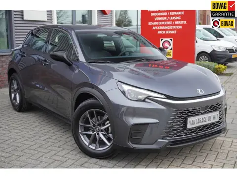 Lexus LBX Business Line / ACC / Camera / Carplay