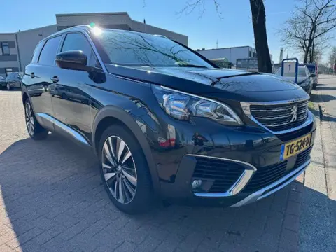 Peugeot 5008 1.2 PureTech Allure 7 Persoons Airco/ECC,Cruisecontrol,Navigatie,Half Leder