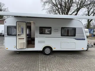 LMC Vivo 470 E 2 BEDDEN  LUIFEL MOVER