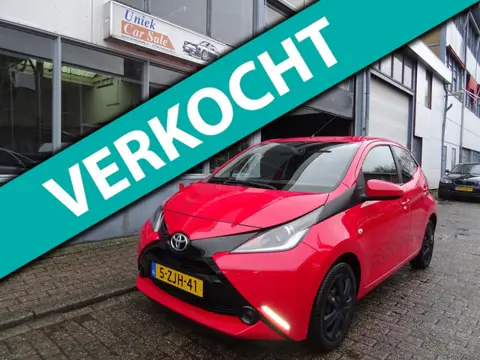 Toyota Aygo 1.0 VVT-i x-play