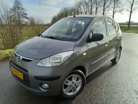 Hyundai i10 1.1 Active Automaat / Cruise