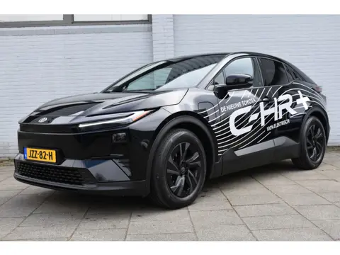 Toyota C-HR+ First Edition 77 kWh Automaat 225pk | Achterklep elektrisch | Stoel&Stuur verwarming | 