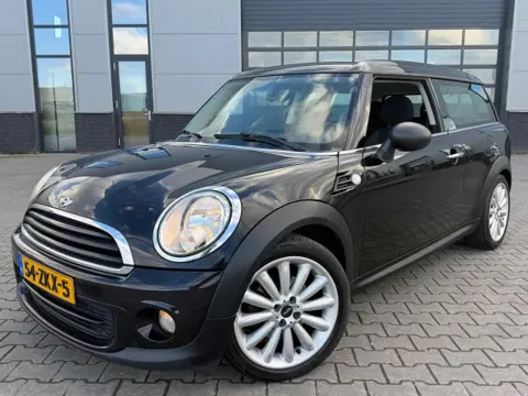 MINI CLUBMAN 1.6 ONE BNS LINE / 17 INCH / NIEUWE APK 