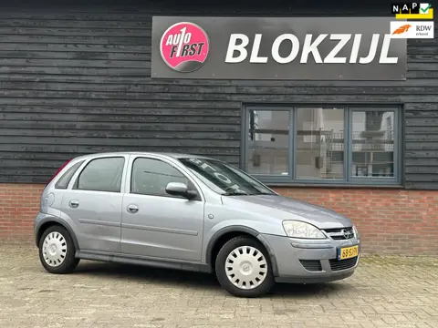 Opel Corsa 1.2-16V Silverline I nieuwe APK