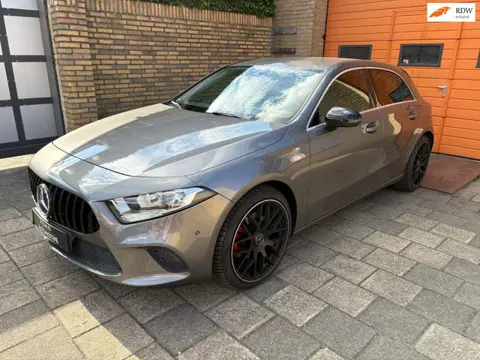 Mercedes-Benz A-klasse 200 Business Solution / Night pakket / Lederen bekleding!