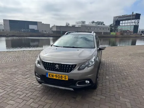 Peugeot 2008 1.2 PureTech Allure