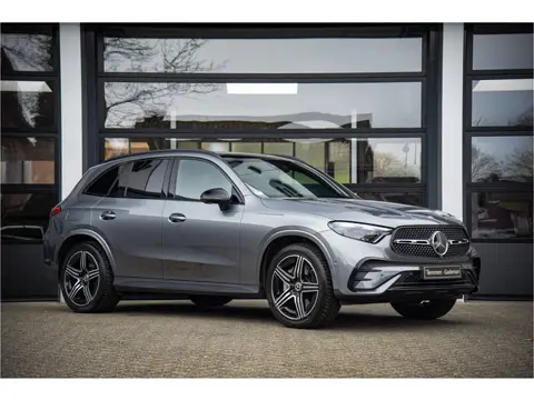 Mercedes-Benz GLC 400e 4MATIC AMG Line (bj 2023, automaat)