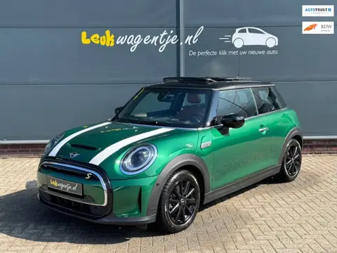 Mini Mini Electric Classic 33 kWh *leder *pano *head up *17"