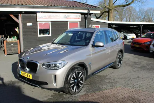 BMW IX3 Executive 80Kwh - Panoramadak Leder interieur memory seats 
