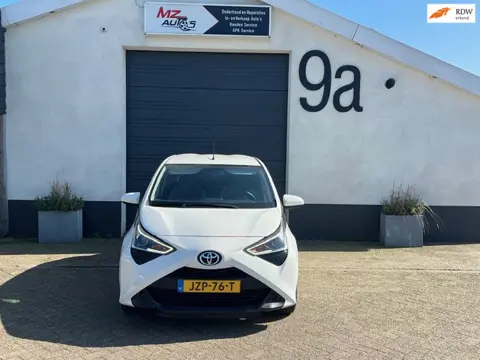 Toyota Aygo 1.0 VVT-i x-play