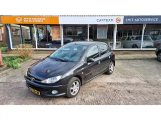 Peugeot 206 1.4 Forever LMV Airco  5drs (bj 2007)
