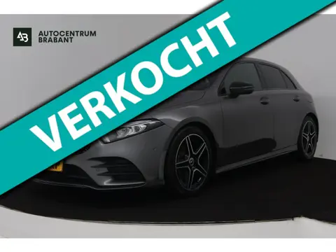 Mercedes-Benz A-klasse 180 Business Solution AMG (SFEERVERLICHTING, ACHTERUITRIJCAMERA, STOELVERWARM