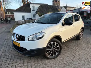 Nissan Qashqai 1.6 Connect Edition *360 camera / panoramadak / trekhaak*