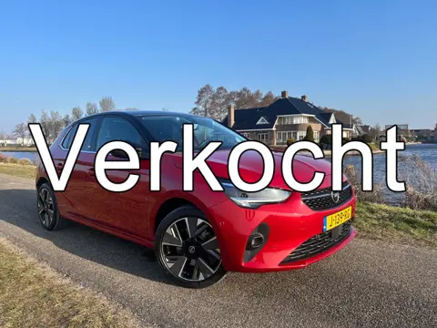 Opel CORSA-E Elegance 50 kWh Camera / leer-alcantara / Nieuwstaat!