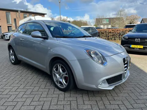 Alfa Romeo MiTo 0.9 TwinAir | Distinctive | leder | Clima |