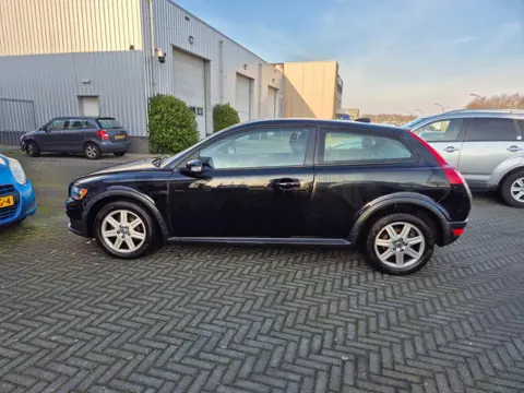 Volvo C30 2.0 Momentum / APK 20-03-27