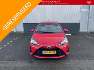 Toyota Yaris 1.0 VVT-i Connect | Apple/Android navigatie | LM velgen | Org NL en 1e Eigenaar |