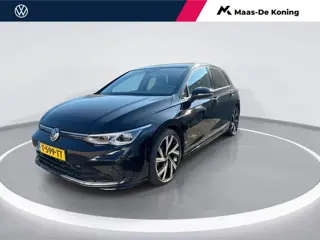 Volkswagen Golf 1.5 eTSI 150pk DSG R-Line · Panoramadak · Camera · Apple/Android Car Play · Stoelver