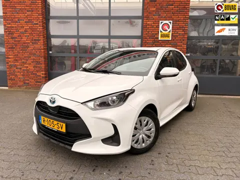 Toyota Yaris 1.5 Hybrid Active|Camera|Apple Carplay|Android Auto|