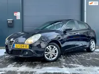 Alfa Romeo Giulietta 1.4 T Progression PANO BOSE NAVI CLIMA CRUISE TREKHAAK PDC LED DISTRIBUTIE VV B
