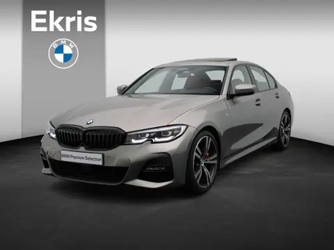 BMW 3 Serie Sedan 330i  High Executive | M Sportpakket | Audio Media Pack | Parking Pack | Safety Pa