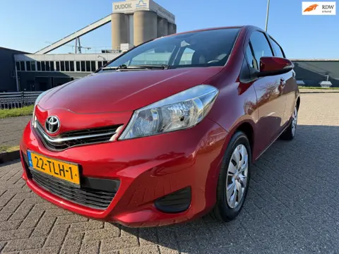 Toyota Yaris 1.3 VVT-i Aspiration_AUTOMAAT_NETTE AUTO
