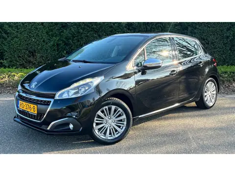 Peugeot 208 1.2 PureTech Blue Lease Premium l CarPlay l Clima l