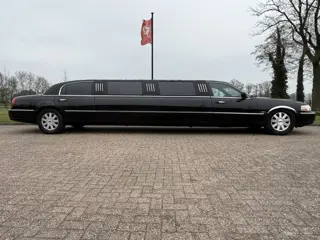 Lincoln Town Car 4.6 - V8 (APK t/m 23-1-2027) (bj 2003)