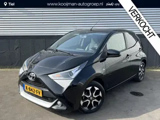 Toyota Aygo 1.0 VVT-i x-joy Apple Carplay en/of Android auto Navigatie, LMV, Privacy glass, Electron