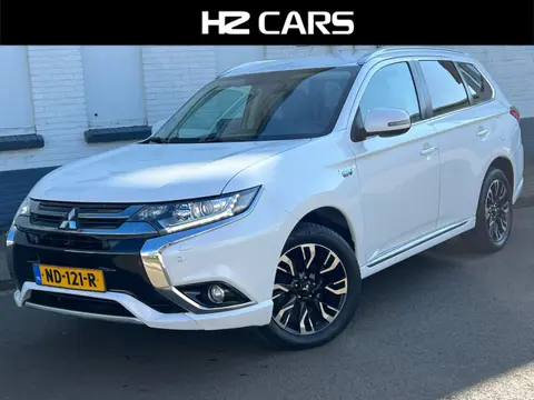 Mitsubishi Outlander 2.0 PHEV Executive Edition/Keyless/Camera/Navi