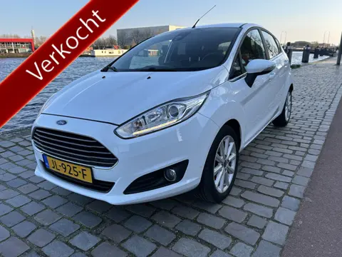 Ford Fiesta 1.0 EcoBoost Titanium 5 Deurs airco/ecc navigatie