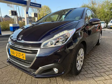 Peugeot 208 1.2 PureTech Blue Lion / Parkeersensoren / Navi / Airco / Bluetooth