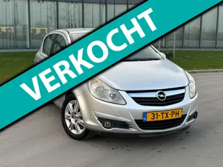 Opel Corsa 1.4-16V COSMO AUTOMAAT NAP 5D