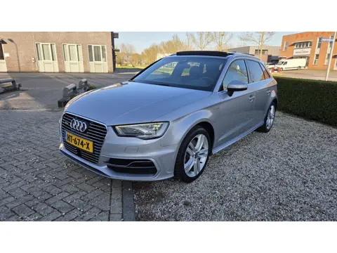 Audi A3 Sportback 1.4 e-tron Amb. PL+ (bj 2015, automaat)