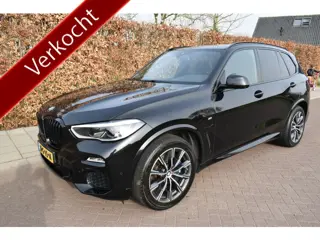 BMW X5 xDrive45e High Ex. M-PAKKET 395PK PANO, TREKH., ACC NIEUWSTAAT!