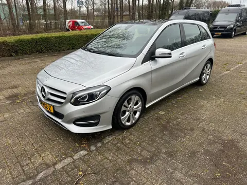 Mercedes-Benz B-klasse 200 d Ambition Euro 6 NAP PDC Cruise