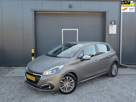 Peugeot 208 1.2 PureTech Allure, NAP, AIRCO, LAGE KM
