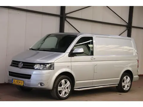 Volkswagen Transporter 2.0 TDI AUTOMAAT DSG AIRCO TREKHAAK LUXE Volkswagen Transporter 2.0 TDI AUTOM