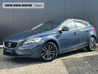 Volvo V40 2.0 T2 Momentum Navigatie / Parkeerverwarming / Stoelverw. / Park assist / High Performanc